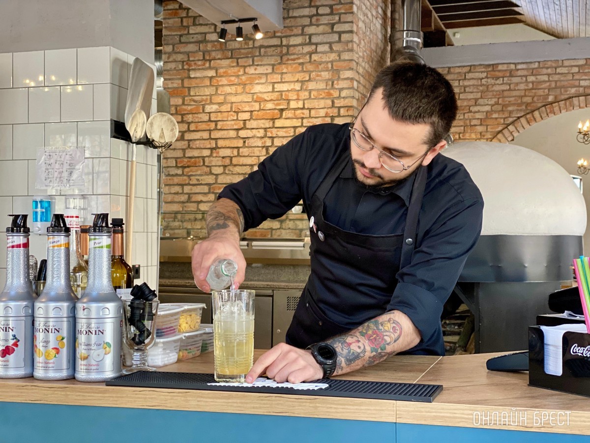 Такую пиццу вы еще не пробовали! В Бресте открылась новая пиццерия «Mozzarella» с 35 видами пицц