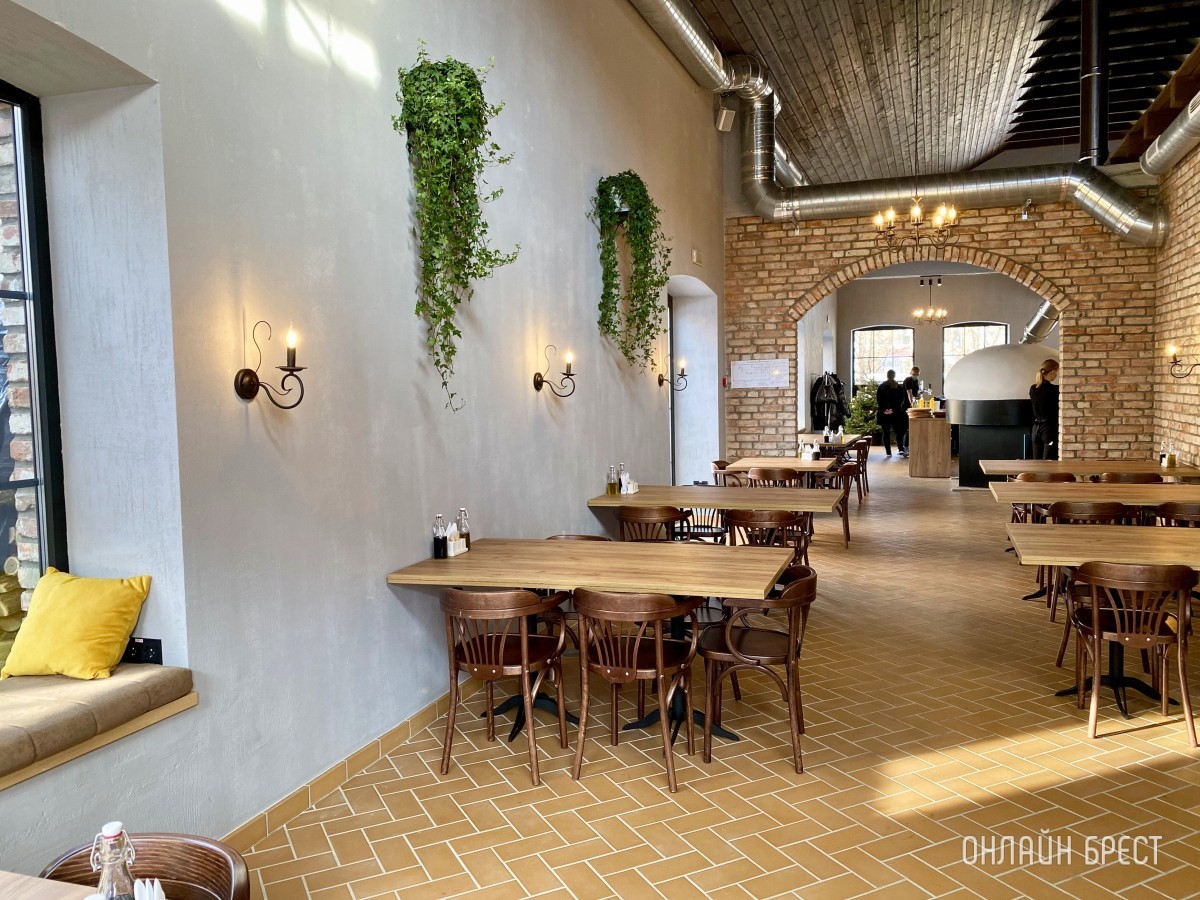 Такую пиццу вы еще не пробовали! В Бресте открылась новая пиццерия «Mozzarella» с 35 видами пицц