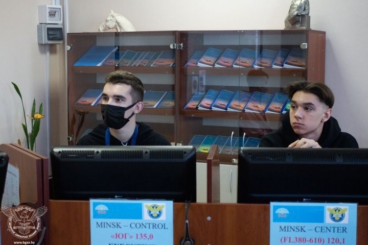 Школьник из Брестской области на один день стал курсантом Белоруской академии авиации