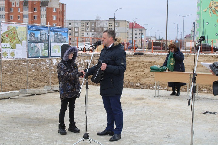 Глава Жабиновского района исполнил два детских желания, загаданных под Новый год