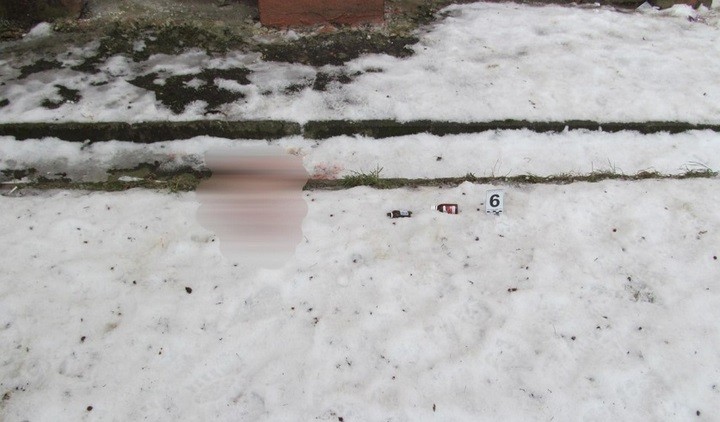 В Минске мужчина убил грудничка во время игры, вымыл его и с помощью удавки выбросил с 11 этажа, чтобы скрыть отпечатки