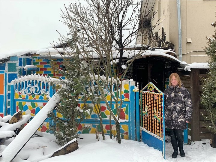 Тройная беда: женщина осталась без дома и мужа с больным малышом на руках