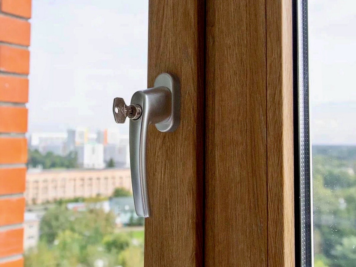 Хотите, чтобы окна служили долго и надежно? Выбирайте компанию «Патриот Строй» в центре Бреста!