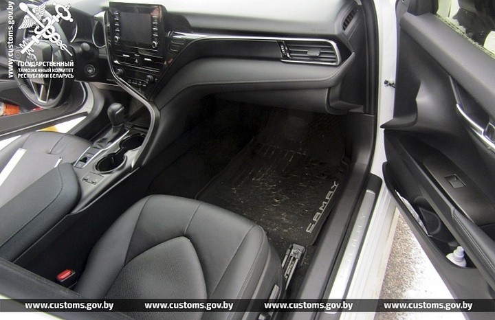 Брестские таможенники пресекли незаконный ввоз на территорию ЕАЭС авто TOYOTA CAMRY 2021 года выпуска