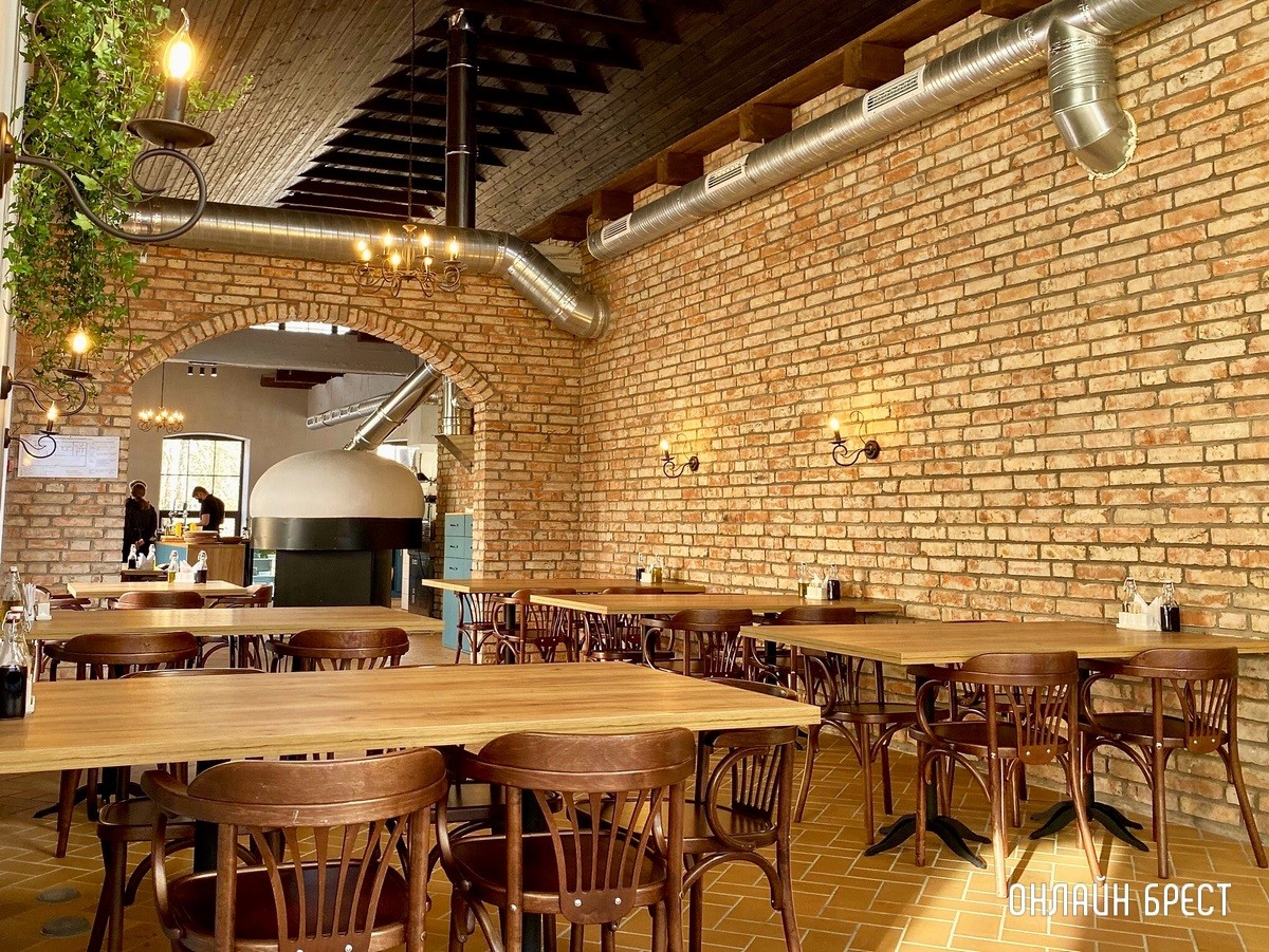 День всех влюбленных в «Mozzarella»: вкуснейшая пицца, романтическая атмосфера, подарки гостям