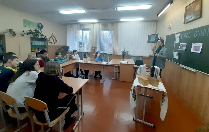 В Брестской области школьники попробовали на вкус горький хлеб военных лет