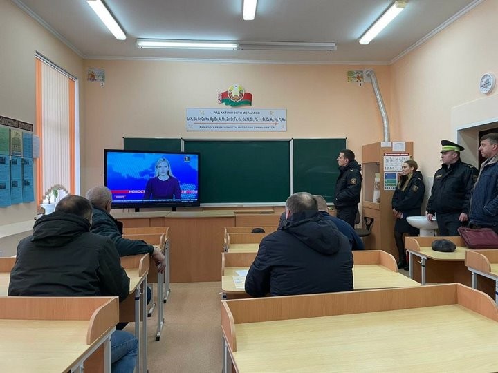 В Брестском районе проверили водителей школьных автобусов