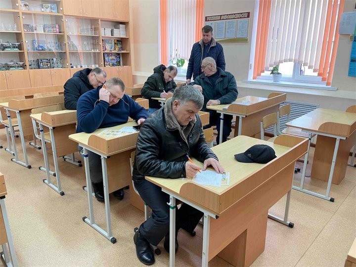 В Брестском районе проверили водителей школьных автобусов