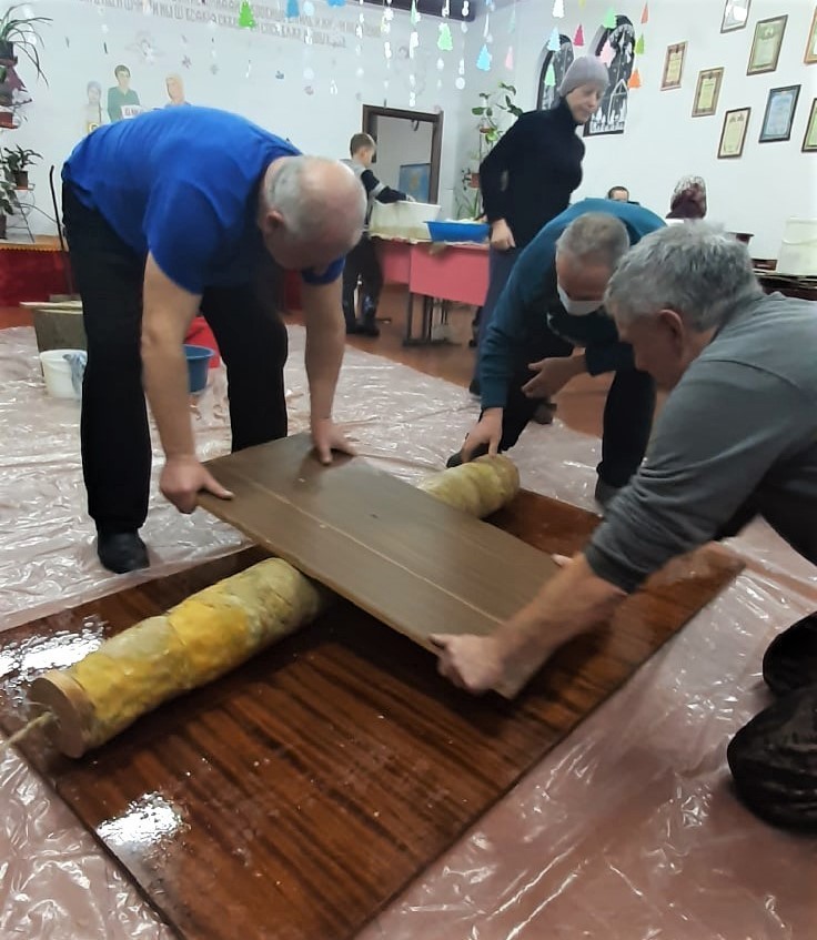 В этом году на 3 кг выросла «Братская свеча» Беловежского (Брестская область)