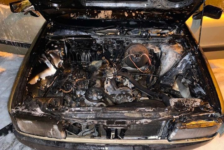 В Белоозерске горела машина