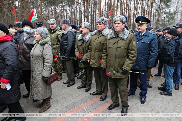 Мемориальную доску с именами погибших воинов-интернационалистов открыли в Бресте