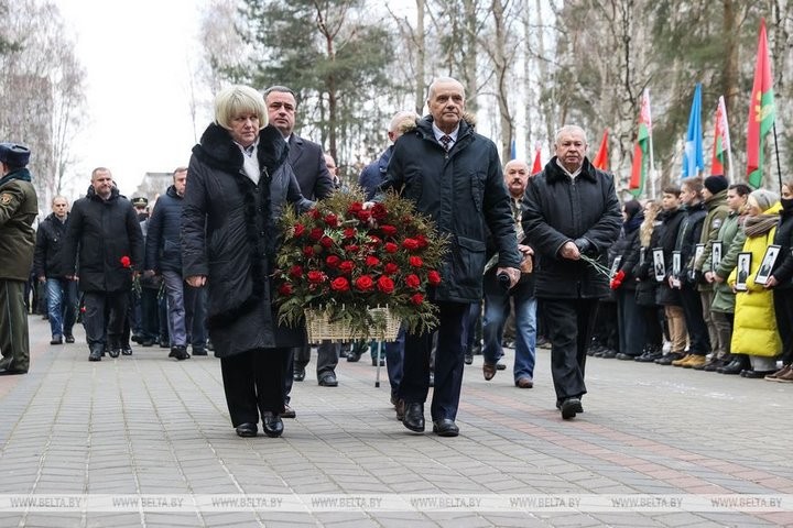 Мемориальную доску с именами погибших воинов-интернационалистов открыли в Бресте