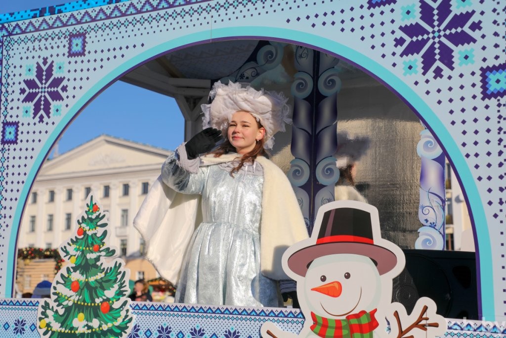 Большой фоторепортаж: брестский Рождественский парад