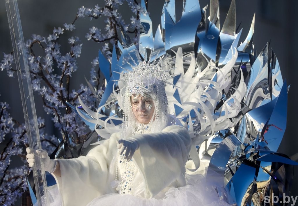 Большой фоторепортаж: брестский Рождественский парад