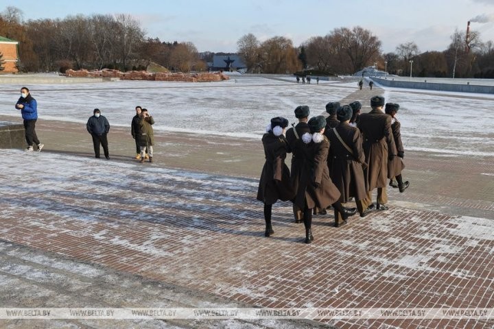 Без выходных и праздников: почти 50 лет школьники несут Вахту Памяти в Брестской крепости