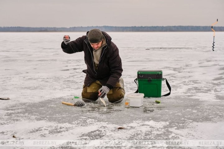 В Березовском районе прошел рейд по местам зимней рыбалки