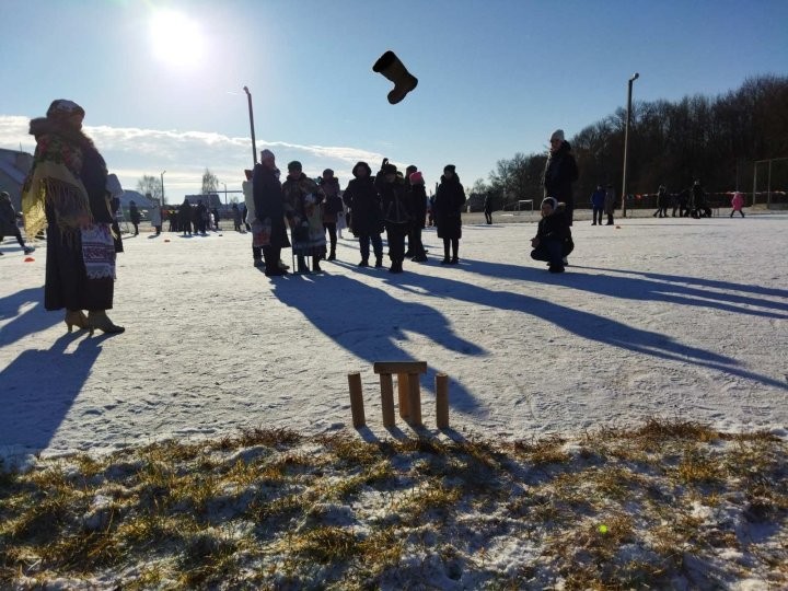 В Каменце прошел открытый чемпионат валенка