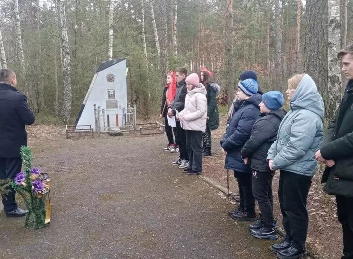 Более 30 лет назад летчик Николай Глова ценой своей жизни спас деревню в Брестской области