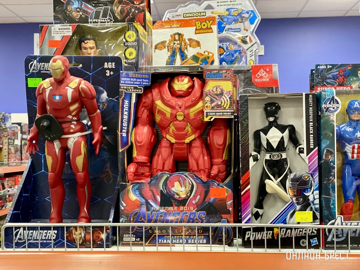 Крутые, забавные подарки для мальчиков к 23 февраля в «Детском мире» на Советской в Бресте