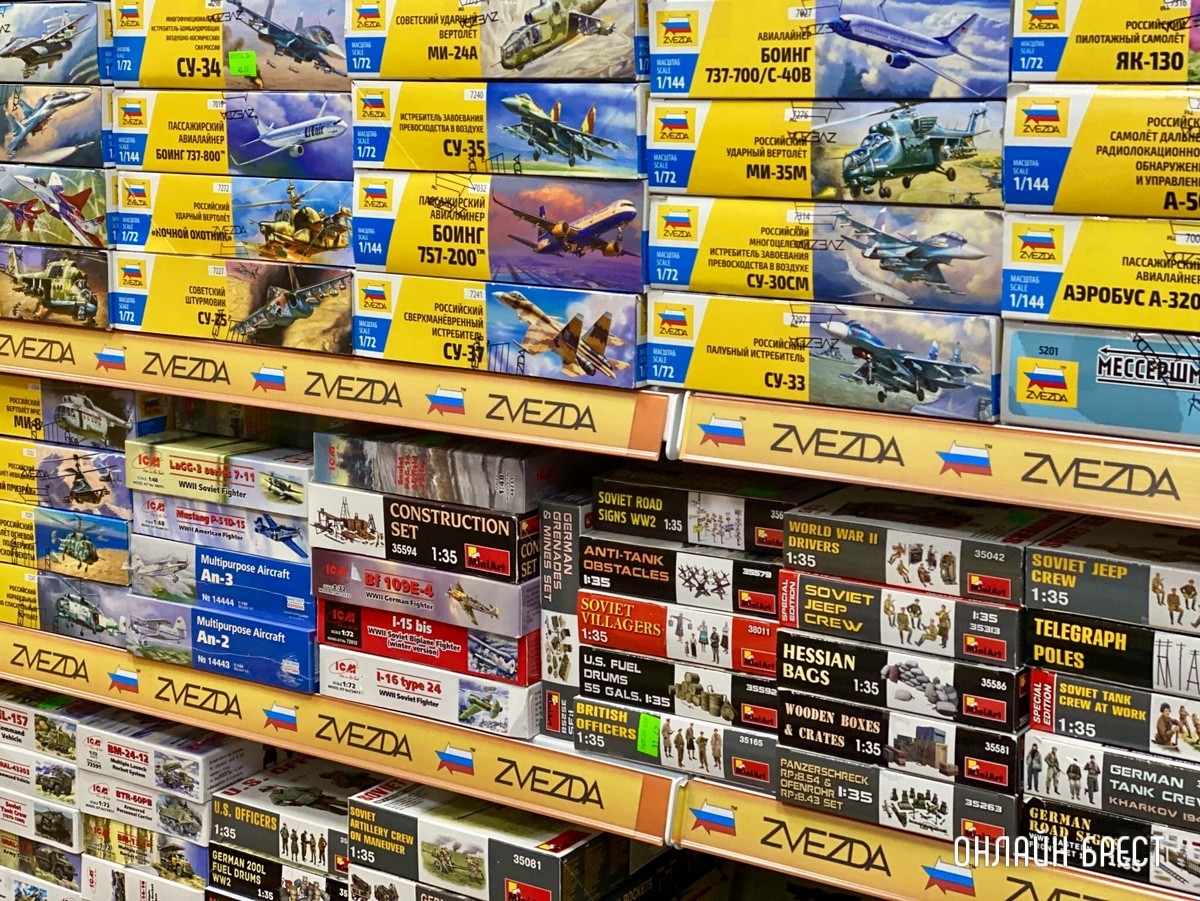 Крутые, забавные подарки для мальчиков к 23 февраля в «Детском мире» на Советской в Бресте