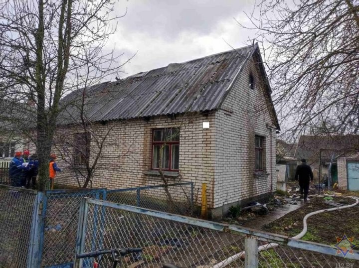 На пожаре в Пружанах пенсионерка получила ожоги