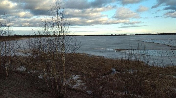 В Солигорске мальчик провалился под лед, его спас прохожий