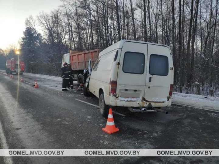 Страшная авария в Гомельской области. Водитель совершил аварию из-за ослепления – погиб его пассажир