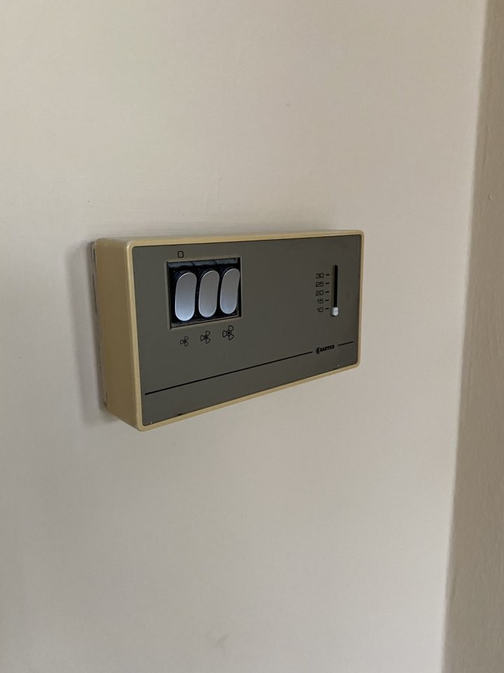 «Заселили в номер 5-звездочного отеля — мы были в тихом ужасе». История отпуска со «все включено» в Турции