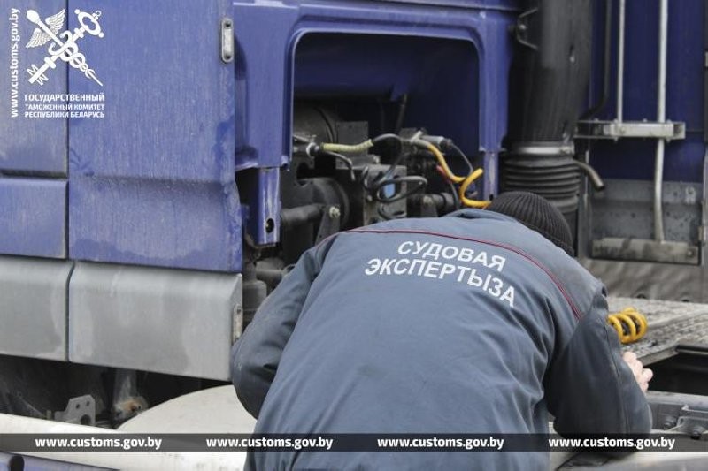 Тягач с видоизмененным VIN изъяли брестские таможенники