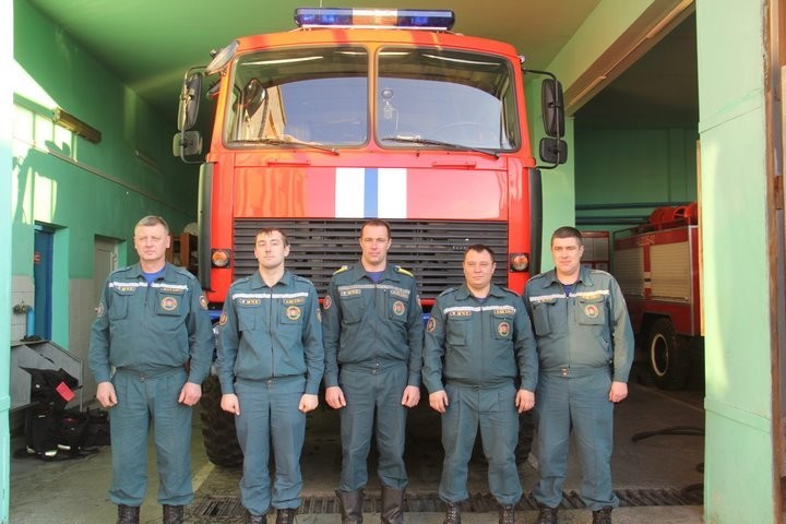 «Если есть человек, то твой долг – вынести его из огня». Спасатели Дрогичинского РОЧС рассказали о своей работе