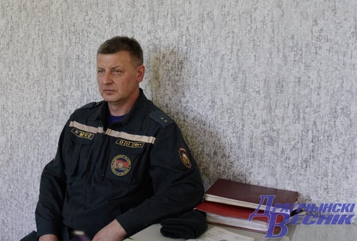 «Если есть человек, то твой долг – вынести его из огня». Спасатели Дрогичинского РОЧС рассказали о своей работе