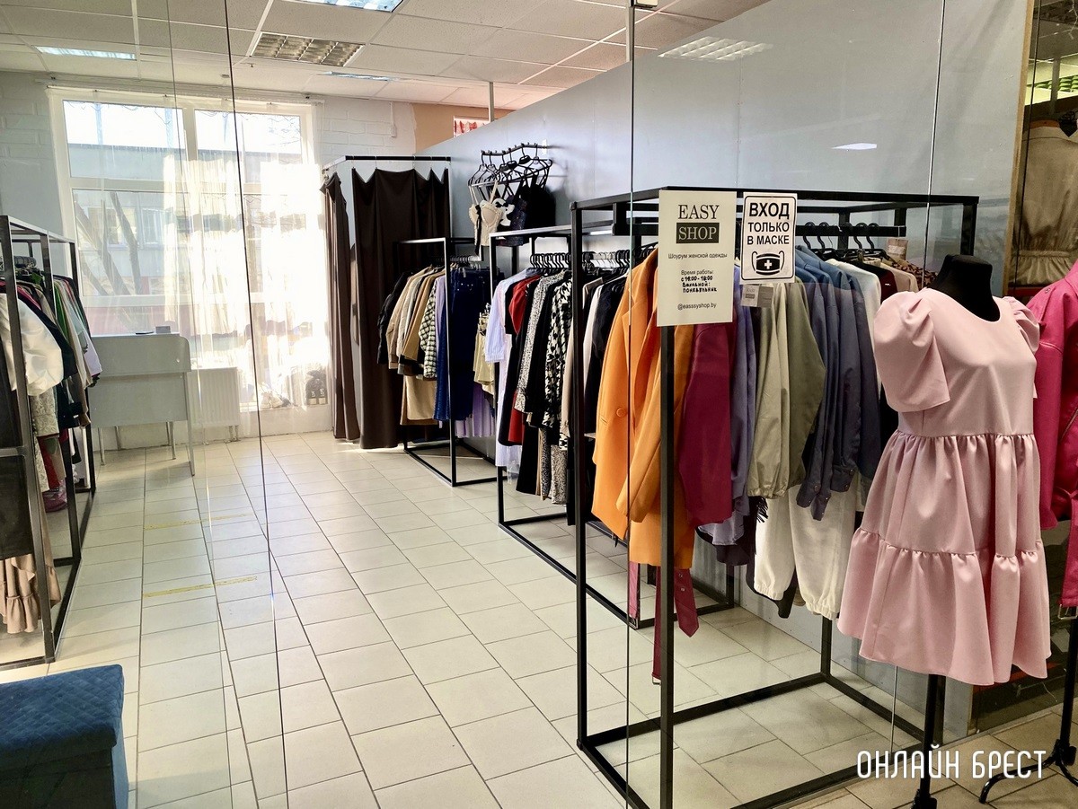 Полная ликвидация женской одежды в магазине «Easy Shop» в Бресте (ТЦ «Клондайк»). Большие скидки на весь ассортимент