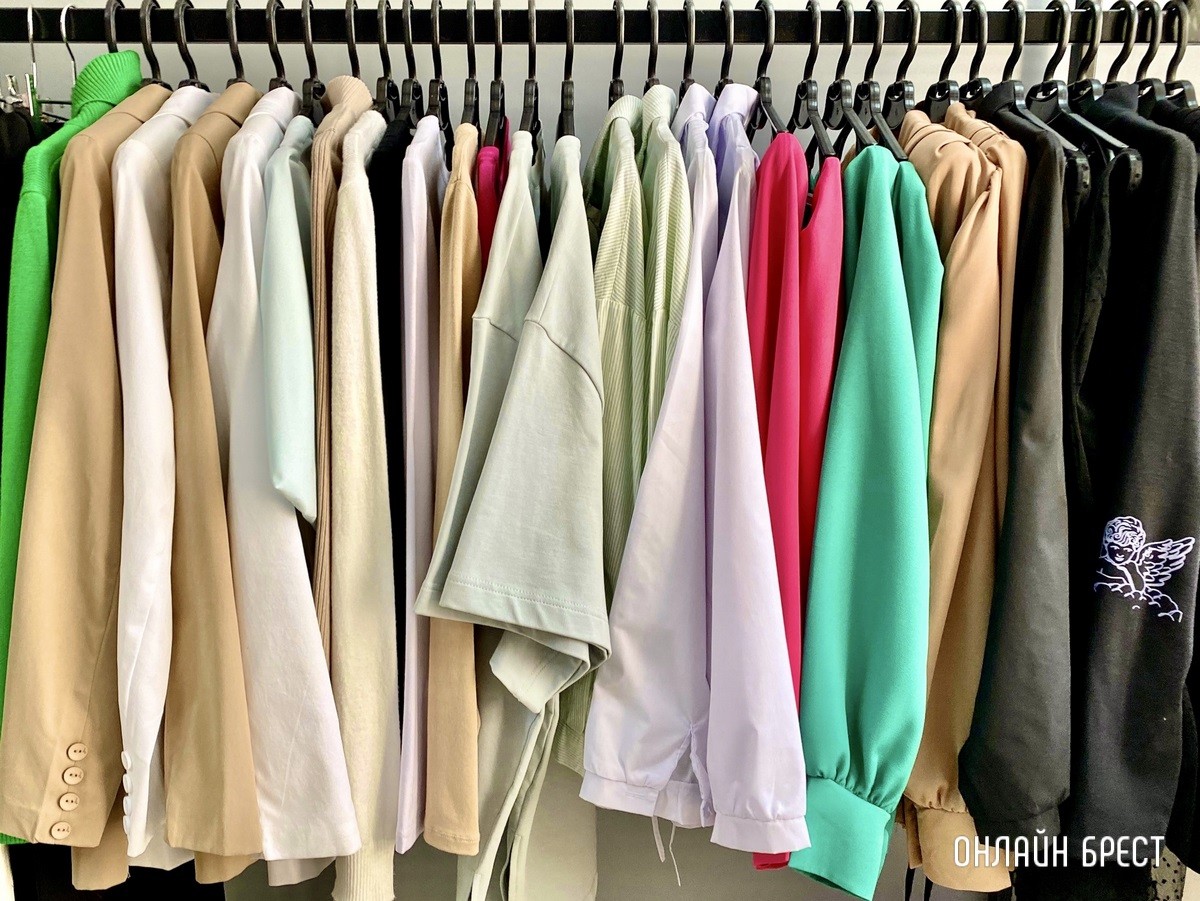 Полная ликвидация женской одежды в магазине «Easy Shop» в Бресте (ТЦ «Клондайк»). Большие скидки на весь ассортимент