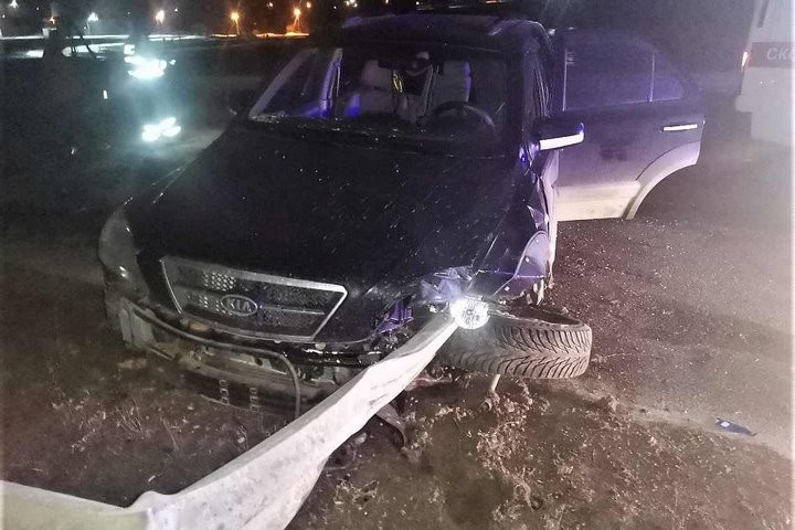 Смертельное ДТП: отбойник пронзил машину насквозь