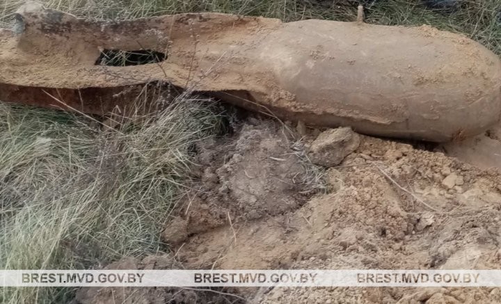 Крупный арсенал боеприпасов времен минувшей войны обнаружен в Брестской области