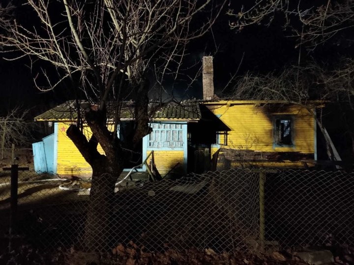 В Дрогичинском район горел жилой дом, его хозяйка погибла