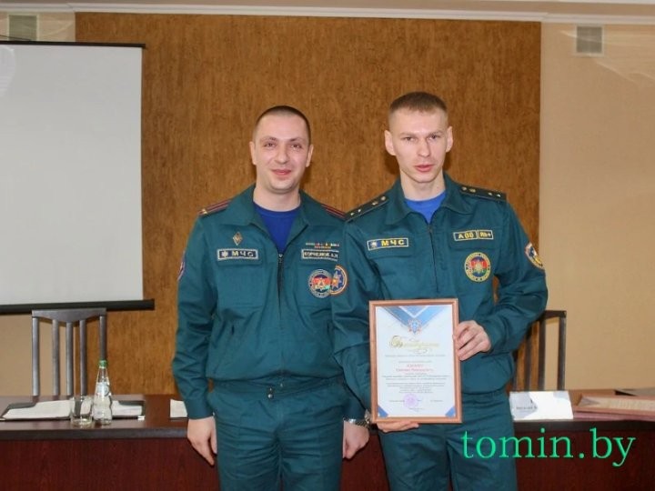 Тысячи боевых выездов, десятки спасенных жизней: профессиональный праздник отмечают работники МЧС Бреста