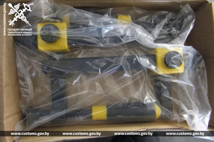 Крупную партию контрабанды из Германии обнаружили в ПП «Козловичи»