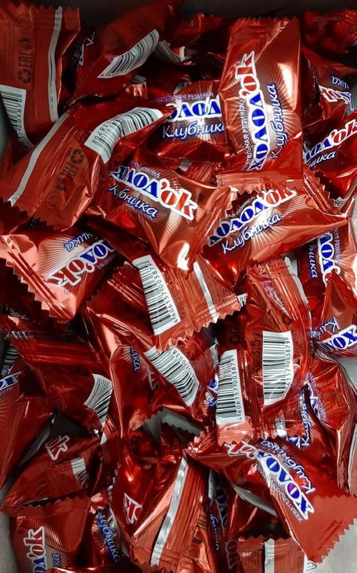 Опасные российские пряники, конфеты и жевачку запретили продавать в Беларуси