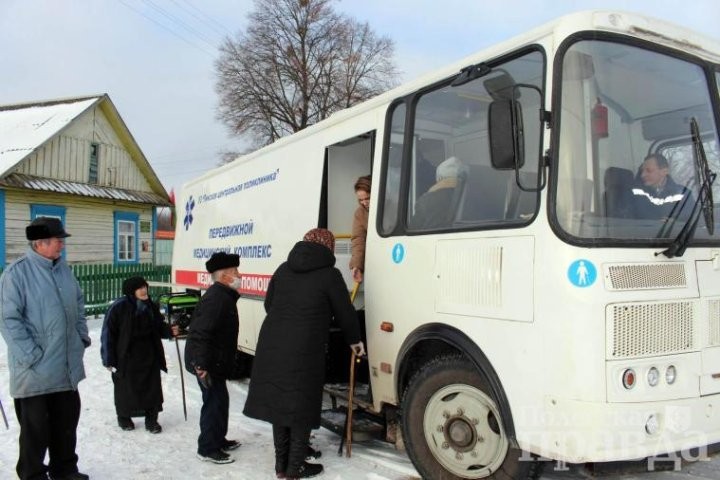 Первых пациентов принял передвижной медкомплекс в Пинском районе