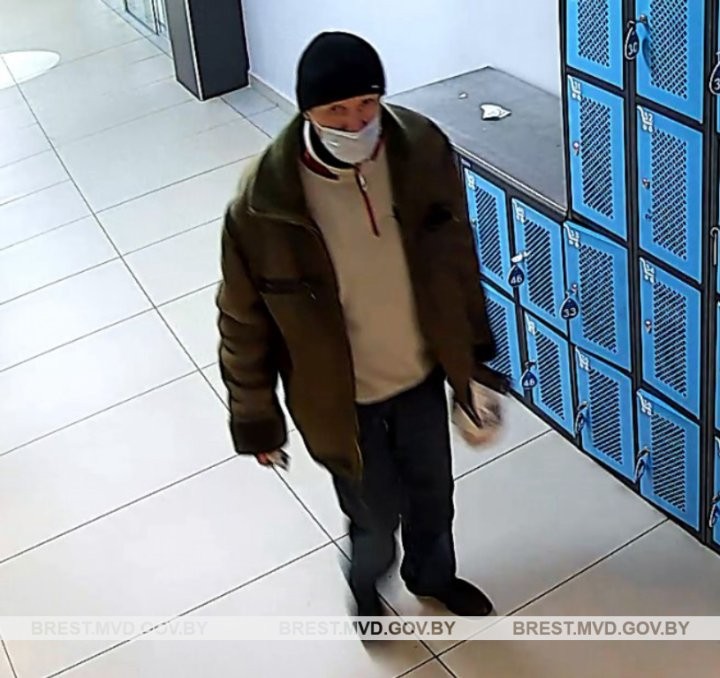 В Бресте разыскивают посетителя магазина на Машерова