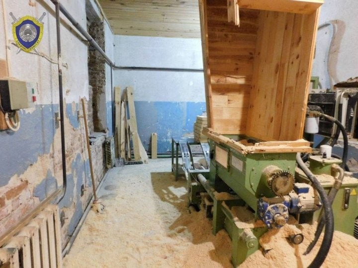 В Ганцевичском районе погибла станочница, упав в шахту