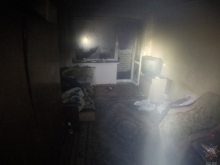 «Подумали, что горит наша квартира». Подробности ночного пожара в Барановичах