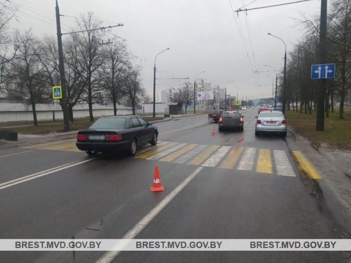 В Бресте водитель «Рено» сбил 29-летнюю женщину