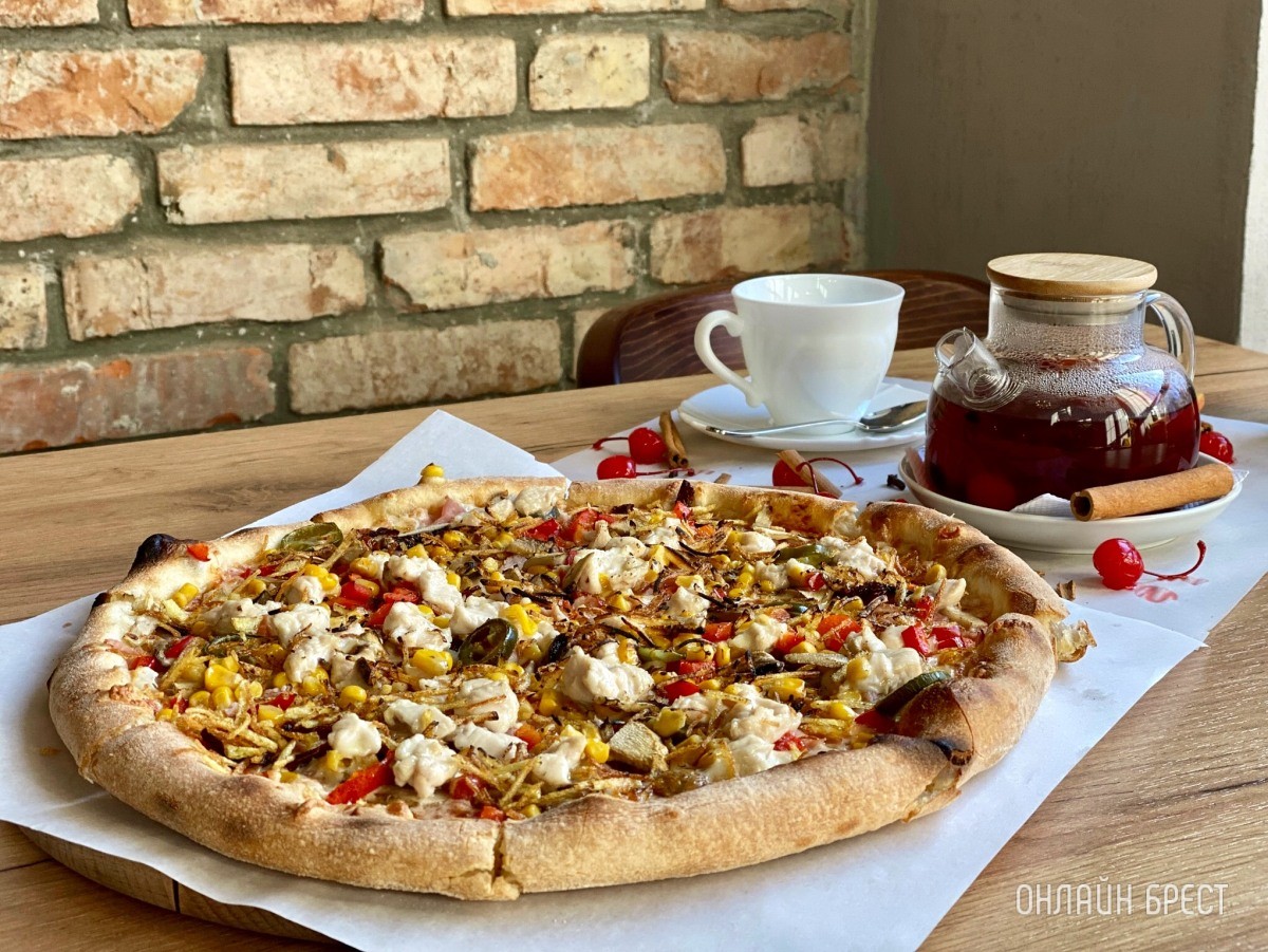 От А до Я. Готовим пикантную пиццу в итальянской печи на дровах в новой пиццерии «Mozzarella» в центре Бреста