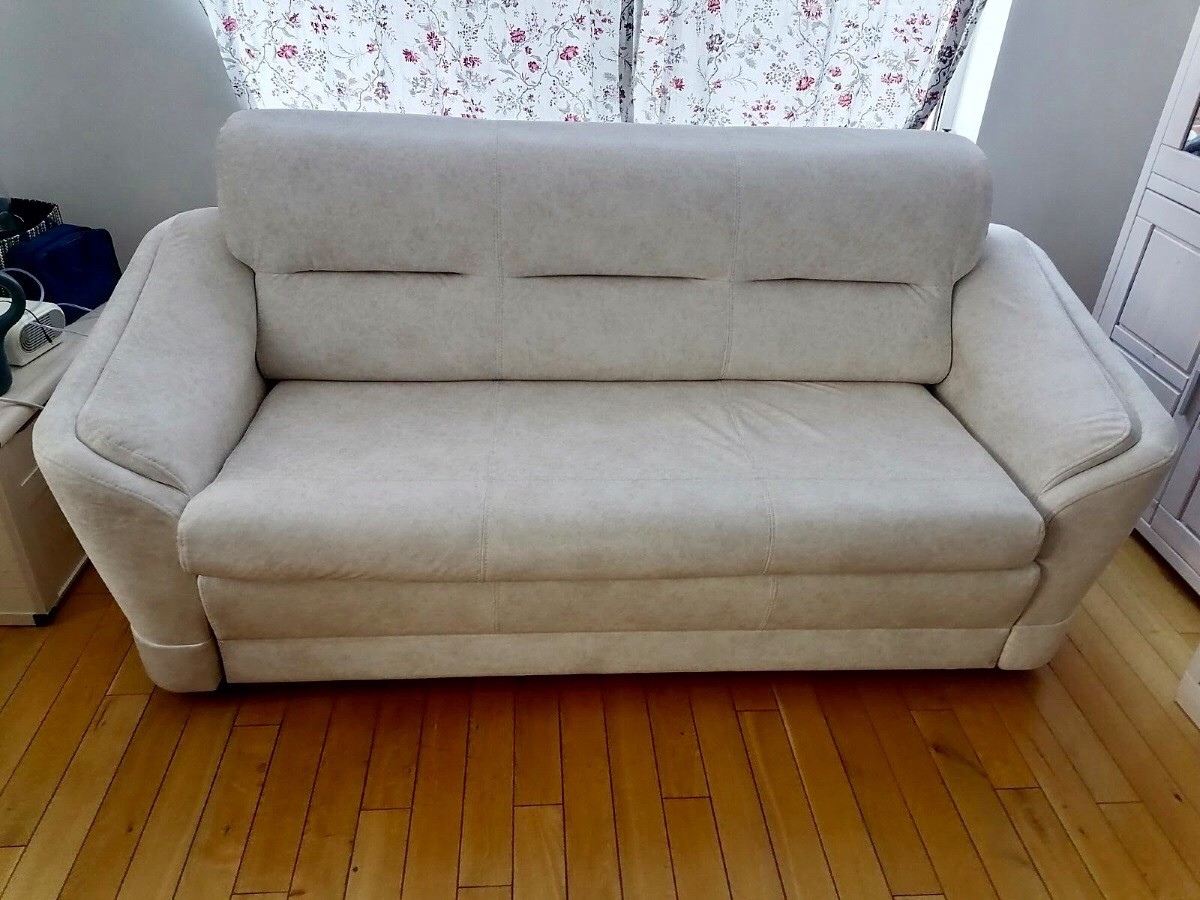 Эти волшебники превращают старые диваны в новые! Фото работ мастерской по реставрации мебели