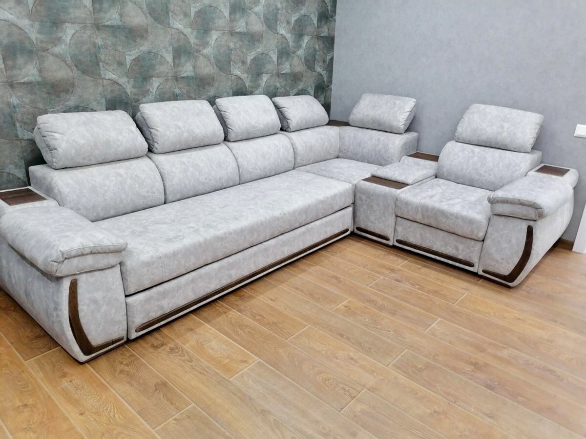 Эти волшебники превращают старые диваны в новые! Фото работ мастерской по реставрации мебели