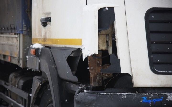 Грузовик и иномарка столкнулись в Барановичах