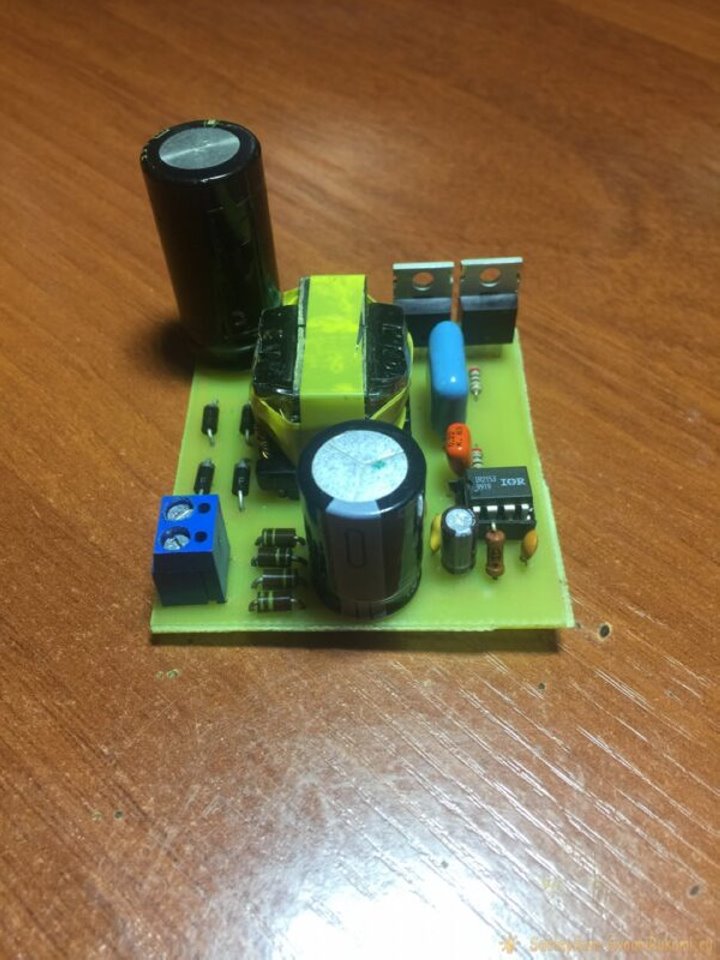 Почему исчезли металлические буквы «Ш» и «Е», знакомые нам с детства?