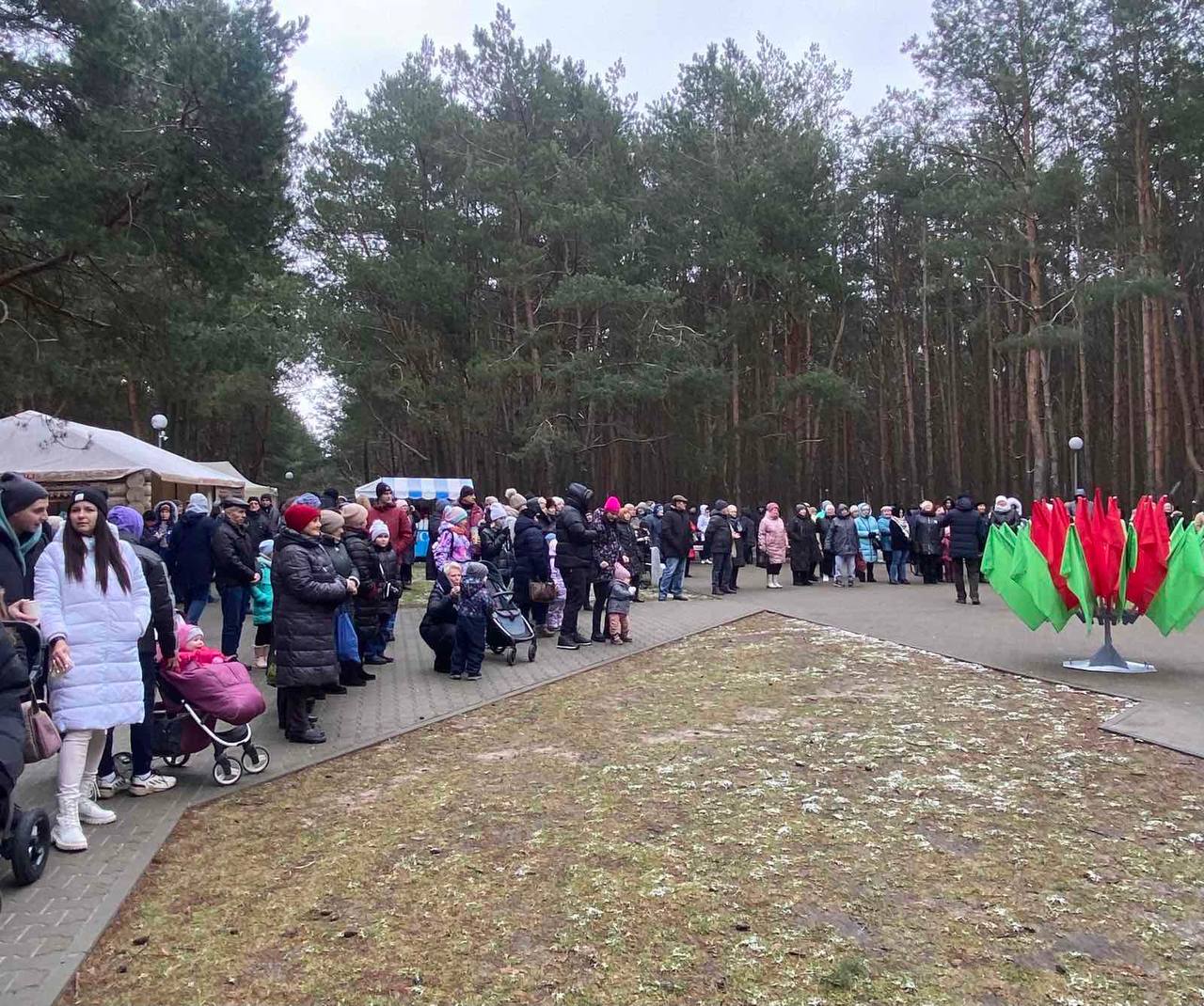 Масленичные гулянья проходят в парке Воинов-интернационалистов в Бресте